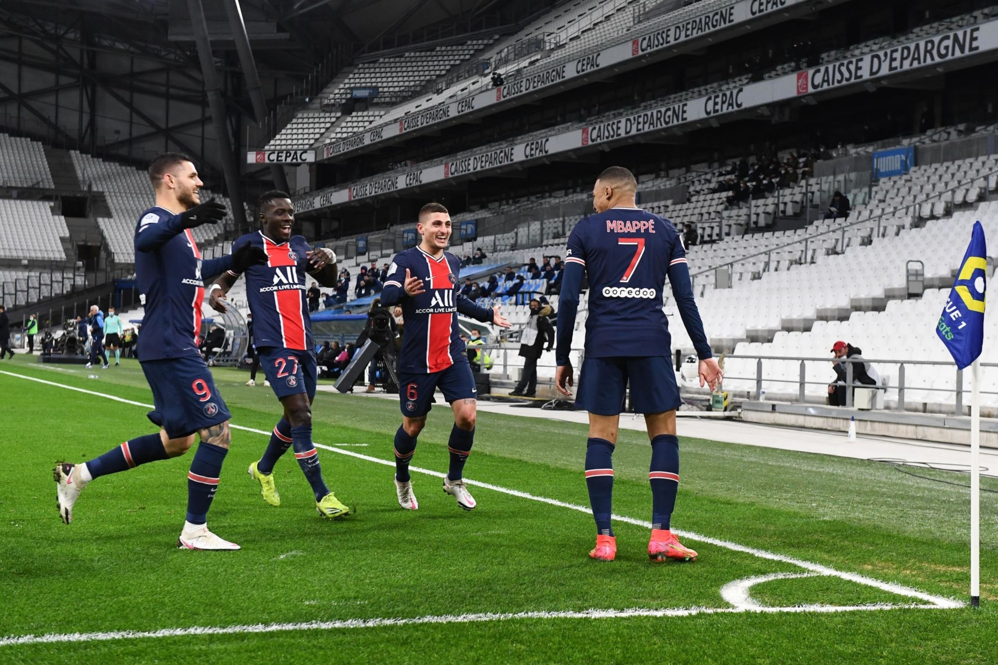 Kết quả Ligue 1 hôm nay 8/2: PSG vẫn chưa lấy lại được ngôi đầu 1